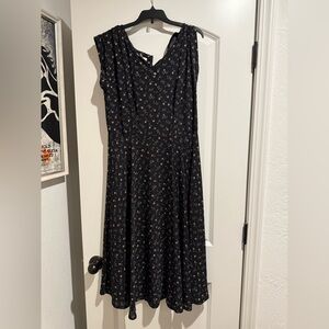 Unique Vintage Black Floral Midi Dress